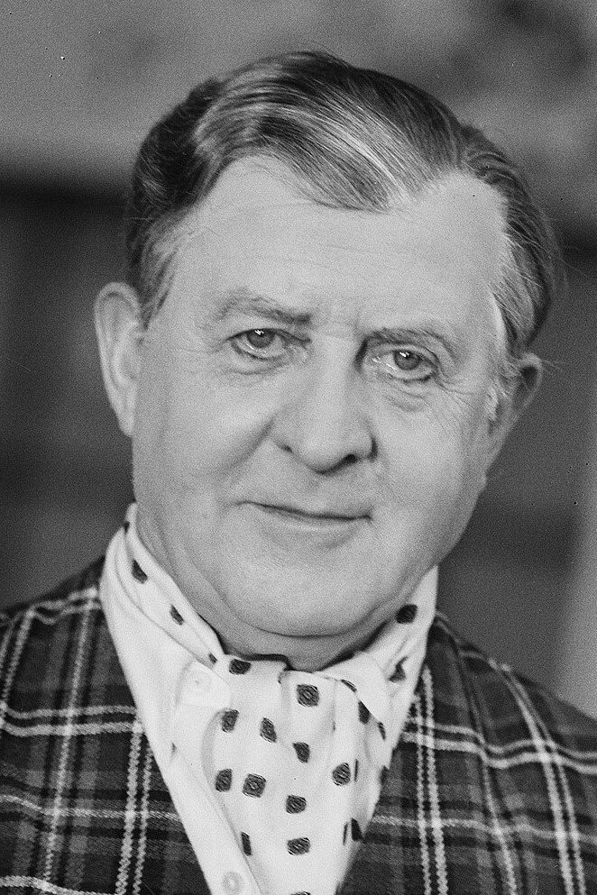 Johan Kaart as Kobus Blom in A Kingdom for a Horse