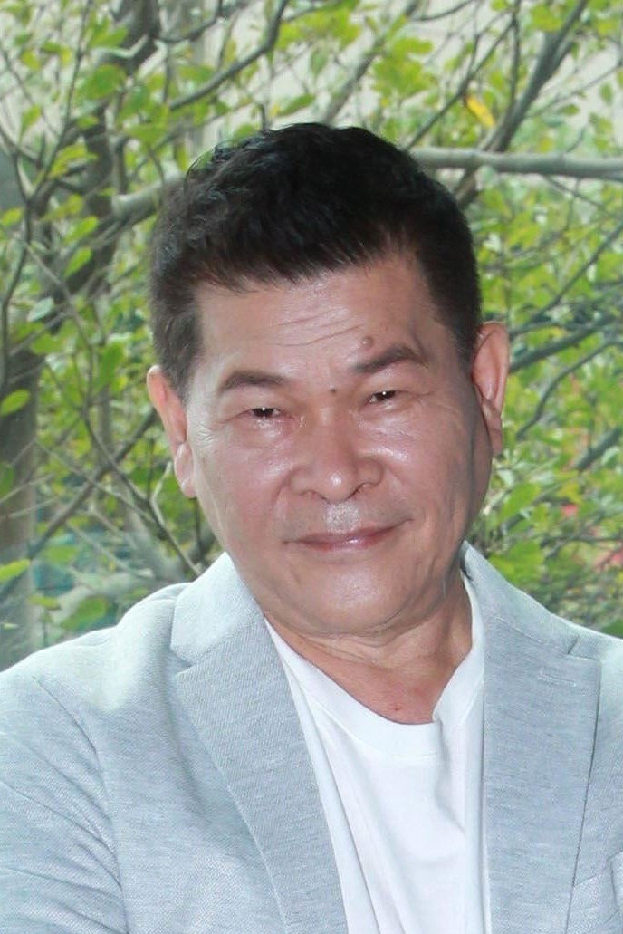 澎恰恰 as Bamboo Shoots Teacher in Big Three Dragons