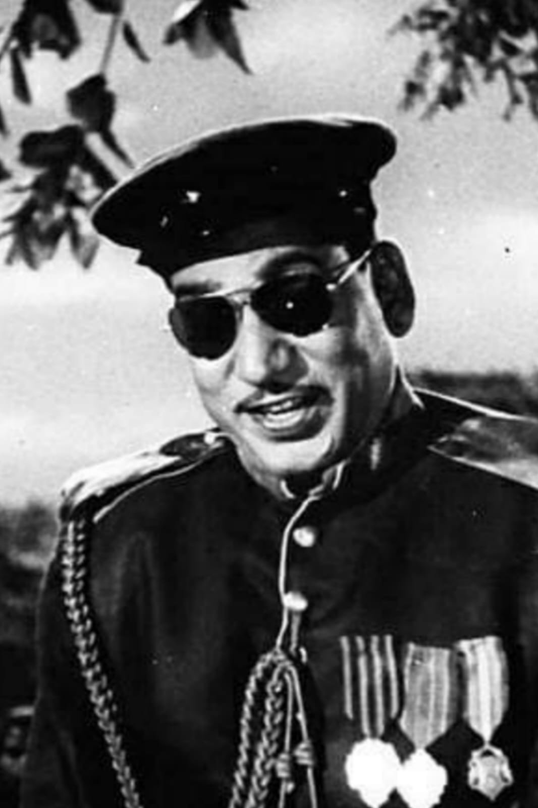 Relangi Venkata Ramaiah as Bhaja Govindam in Appu Chesi Pappu Koodu