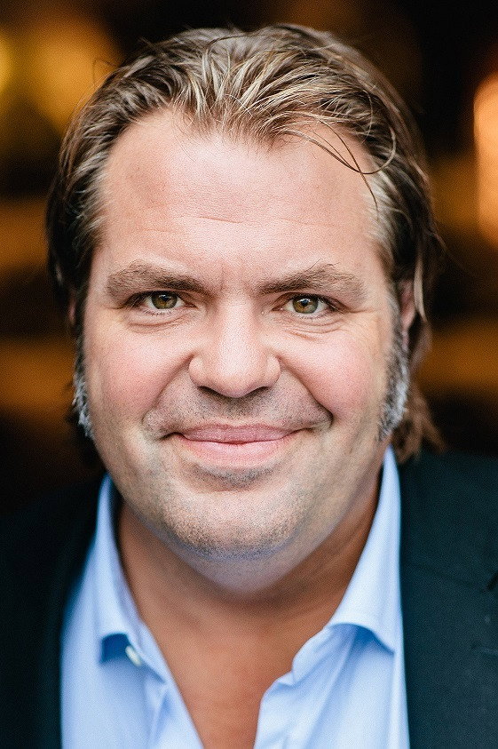Frank Evenblij as Self in Humberto à Paris