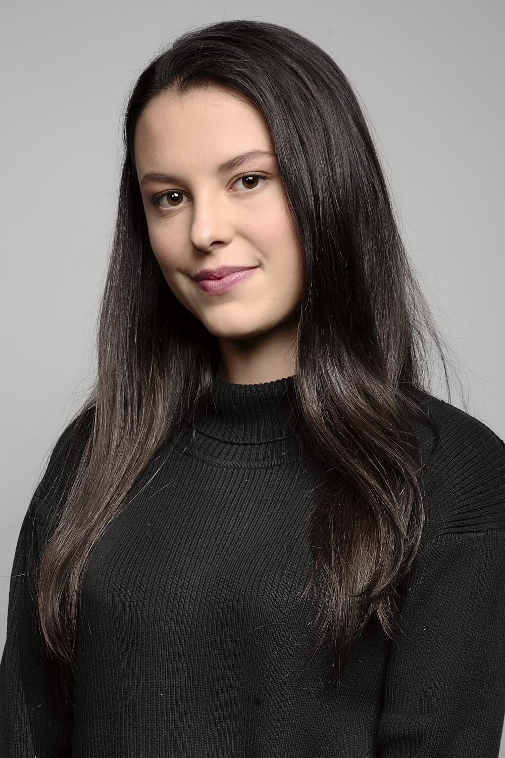 Madeleine Clunies-Ross as Fiona in Tomorrow When the War Began