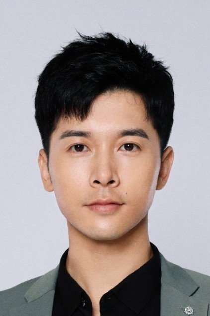 赖艺 as Chuan Liu in Favour