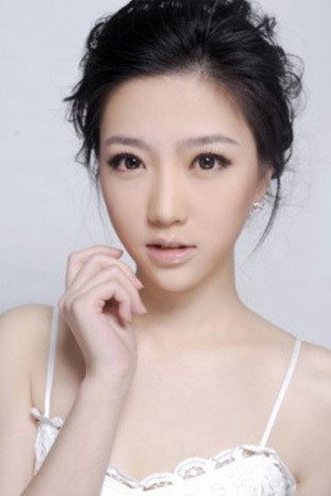 Chunye Zhang as 主持人 in 打歌2025
