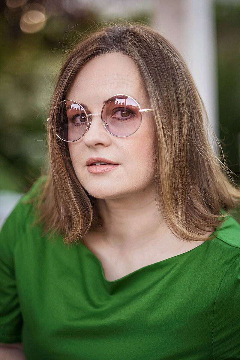 Joanna Kołaczkowska as Nimfa Shakira in Twoja stara. Baśń