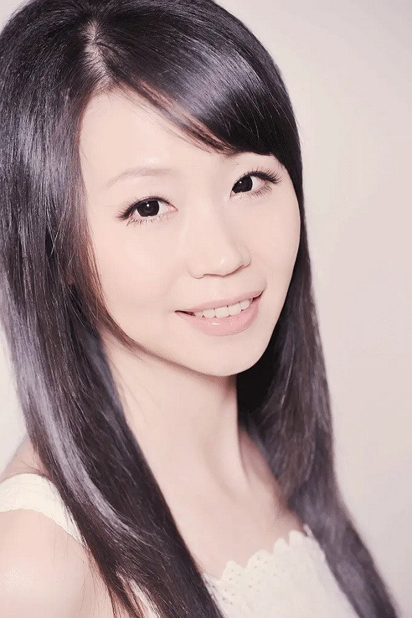 Jiang Wen as Jasmine in Riding Alone for Thousands of Miles