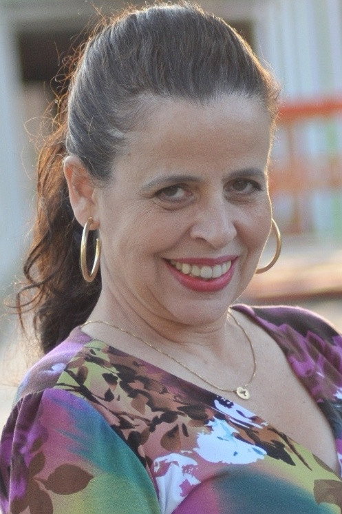 Cristina Pereira as Garapa in Dinheiro Vivo
