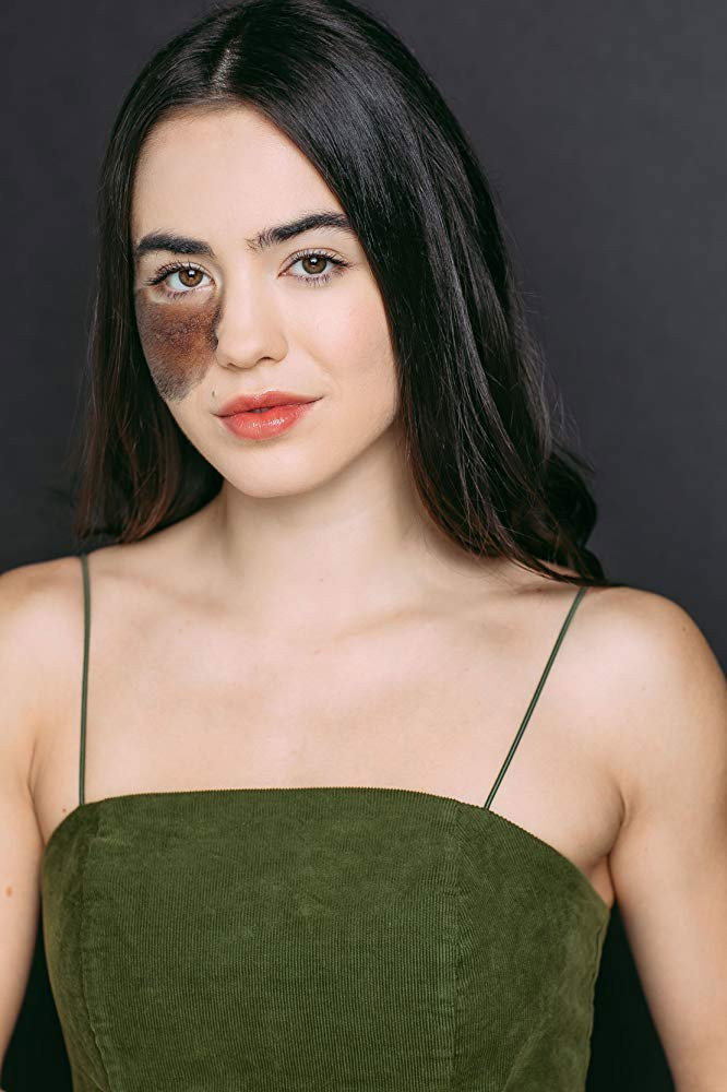 Cassandra Naud as CW in Influencer