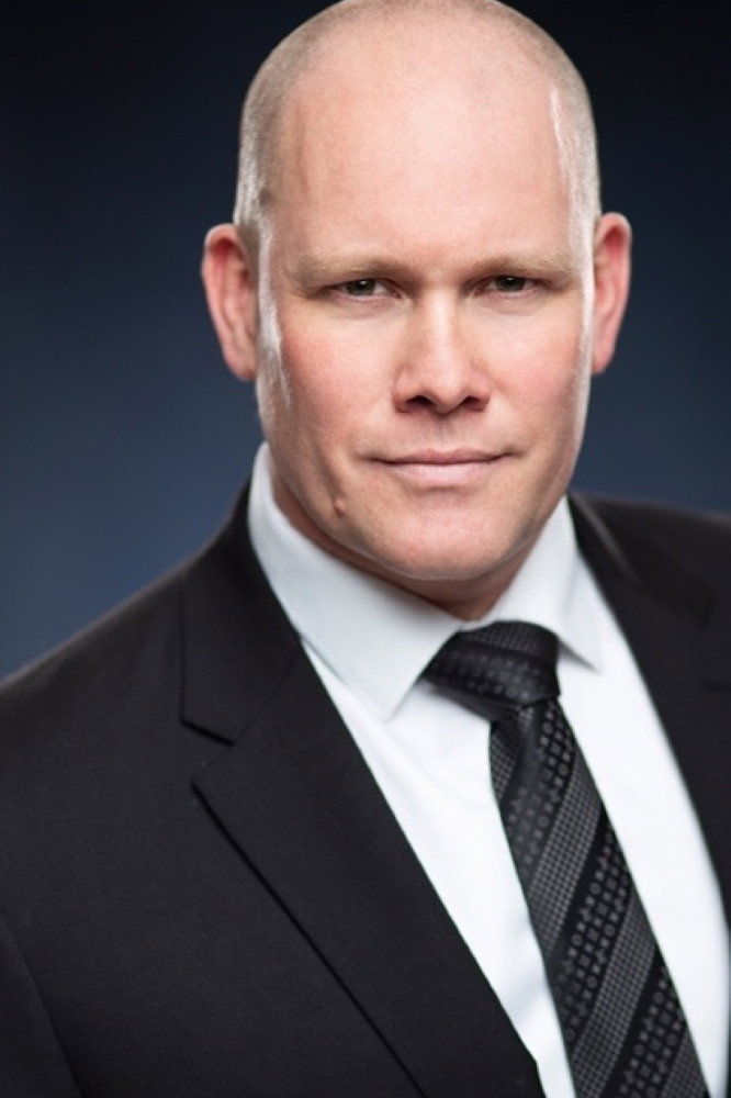 Shaw Madson as Captain Silvers in Smoke Eater