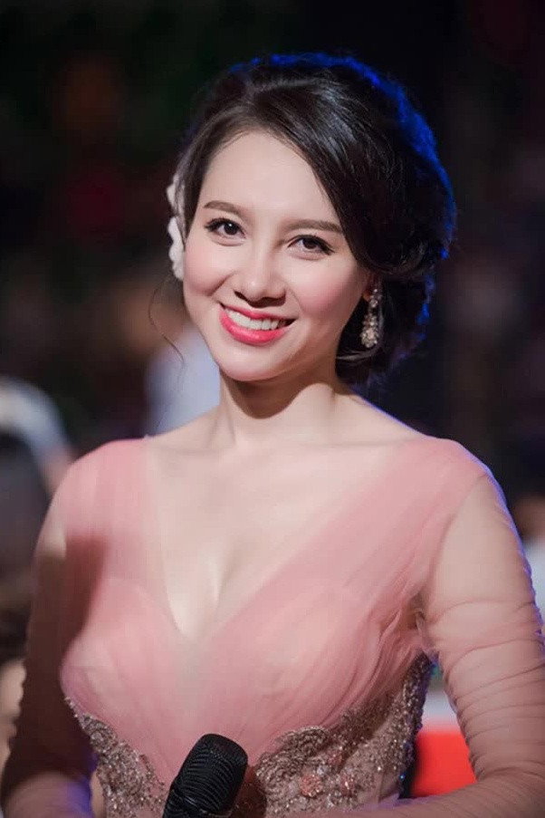 Minh Hà as Hân Thuý in The Confessions of Eva