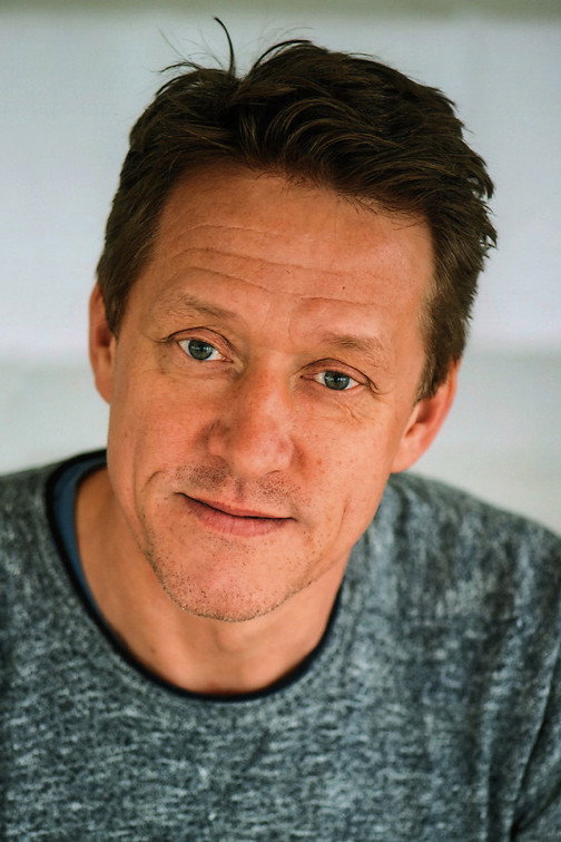 Henrik Lykkegaard as Forskellige roller in Cirkusrevyen 2010