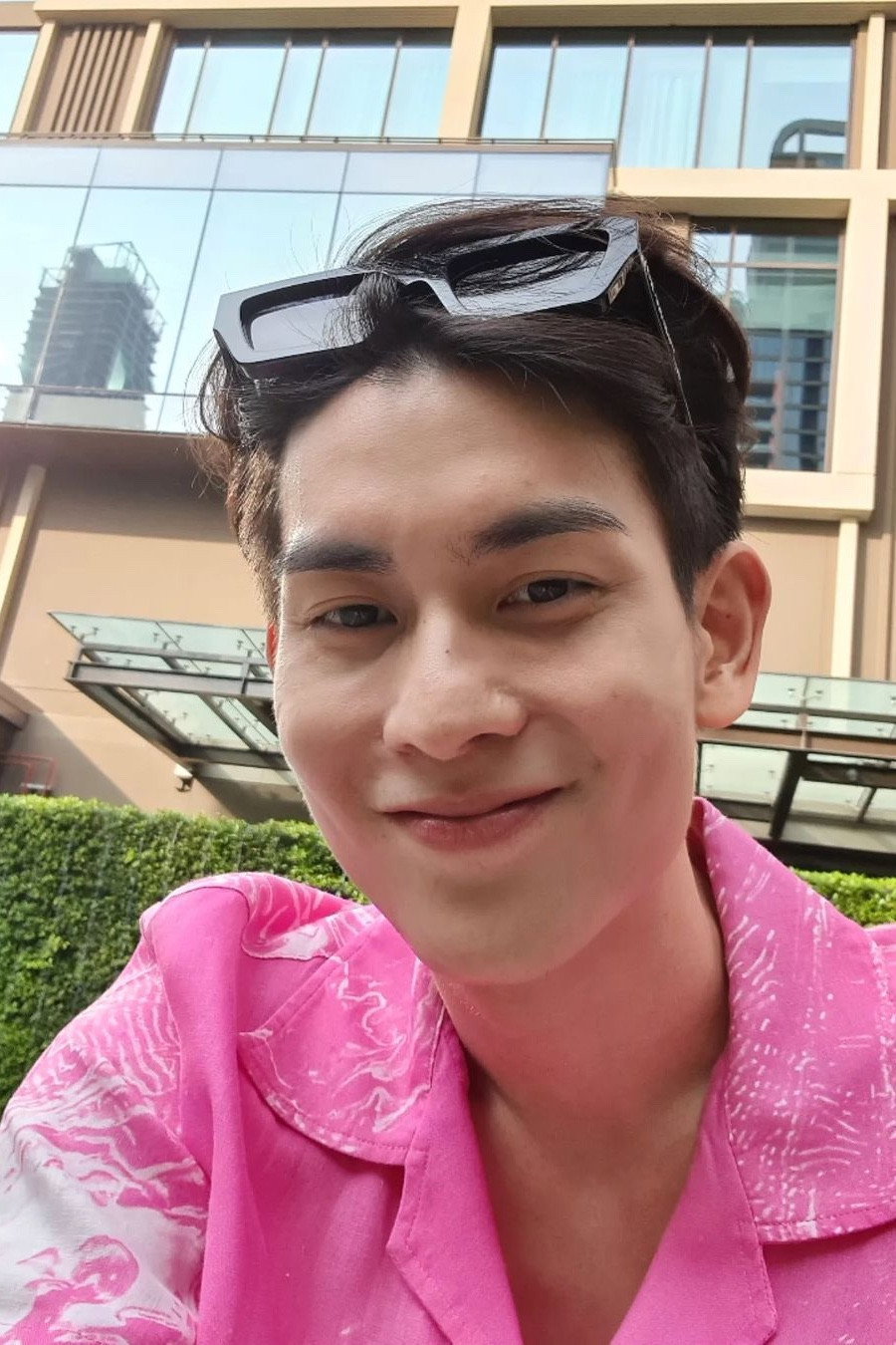 สัพพัญญู ปนาทกุล as Nan in Ai Long Nhai