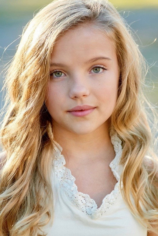 Meg Crosbie as Emily Prescott in WITS Academy