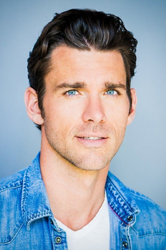 Kevin McGarry as Owen in Love at First Bark