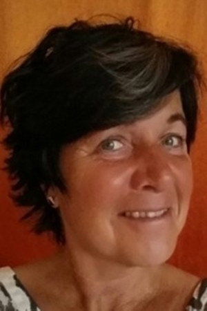 Marie-Thérèse Sarrazin as Mårds kvinna in Cop Killer