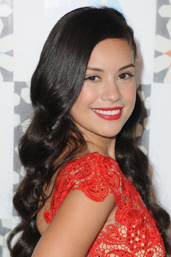 Miya Horcher as Cassandra Evans in Switched