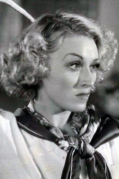 Anita Blanch as Doña Francisca Zapata y Pruneda in Misericordia