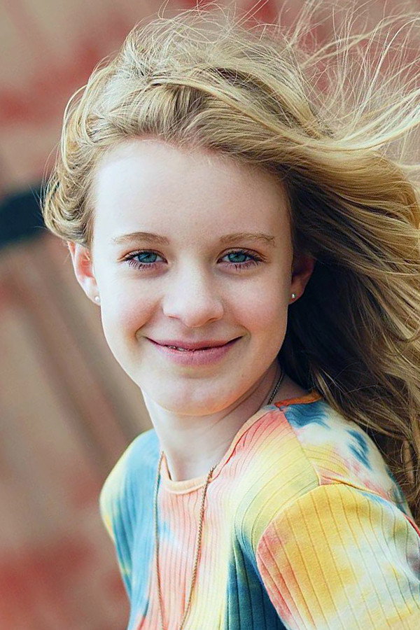 Makenzie Sconce as Aria in The Girl on the Mountain