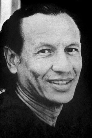José Antonio Rodríguez as Babalawo in María Antonia