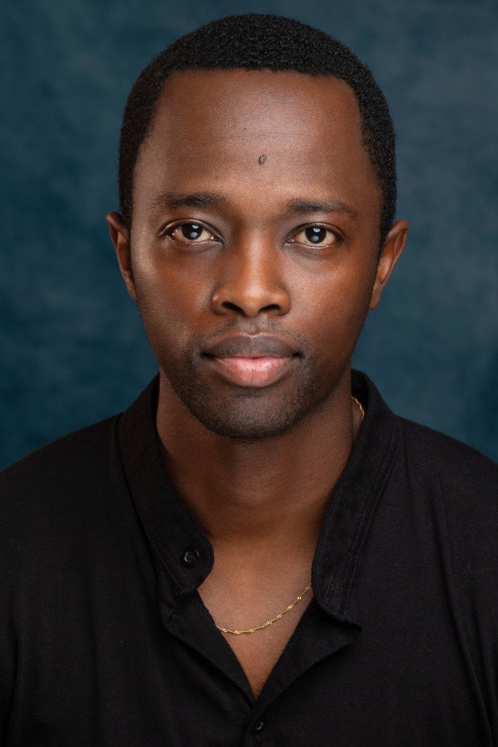 Raymond Watanga as Man at the Bar in In Stalk