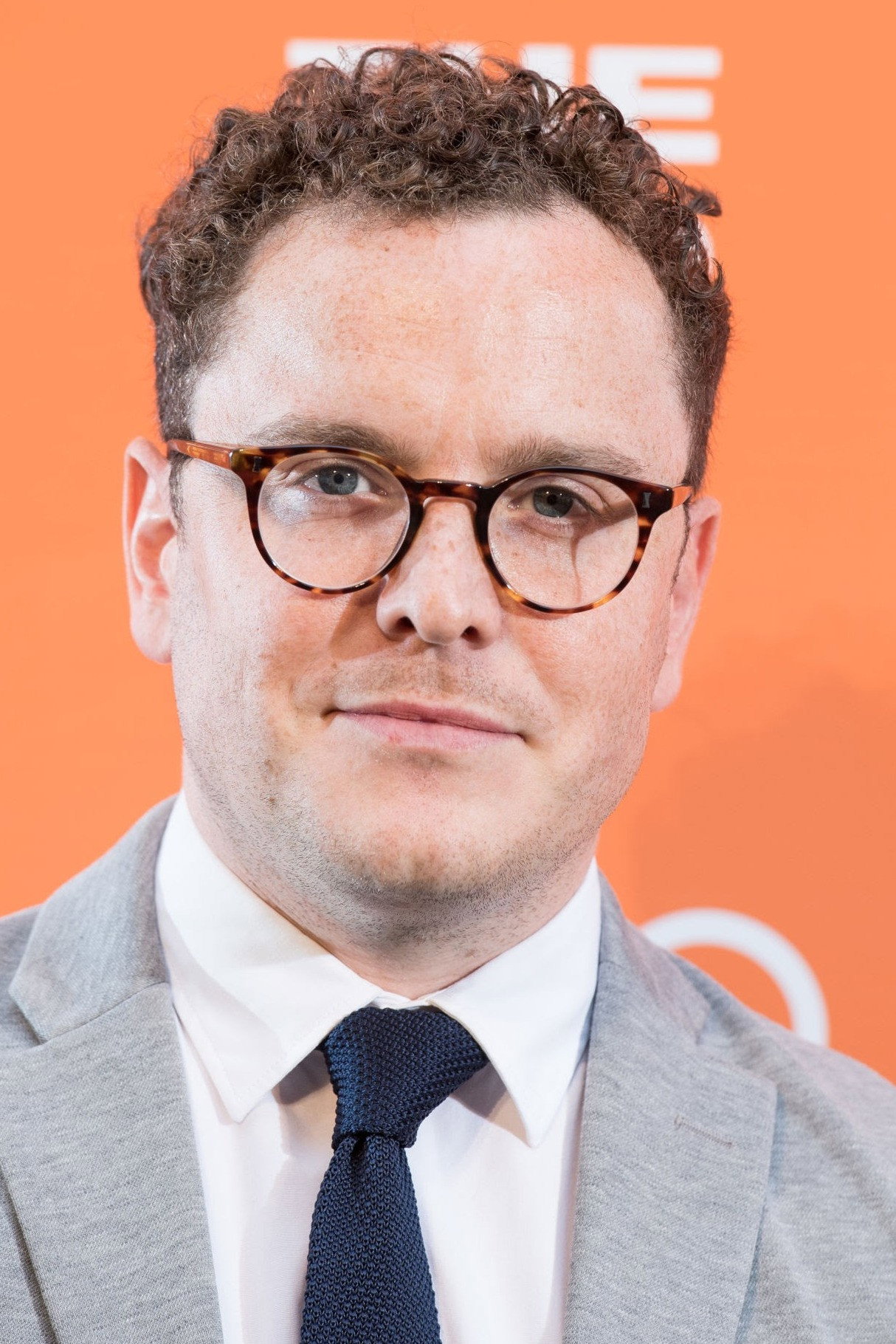 Joshua McGuire as Nunney in Love, Nina