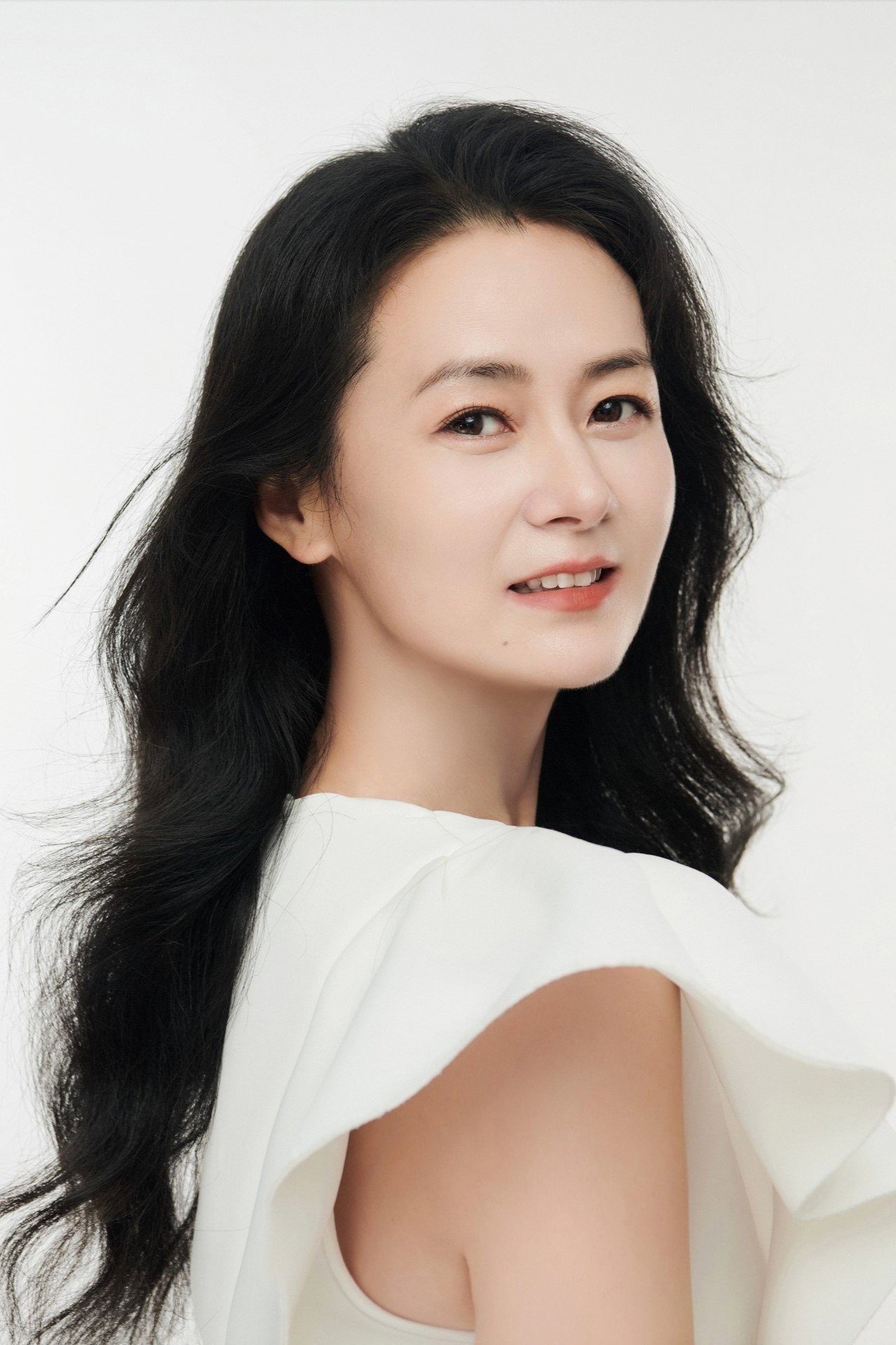 陈依莎 as Mother in The Coming Days