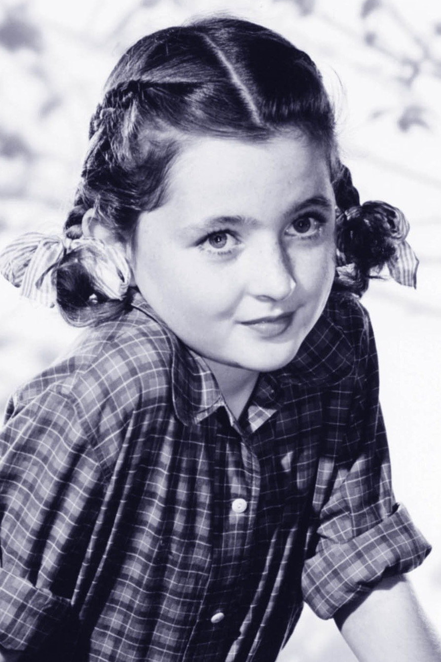 Jo Ann Marlowe as Sandy Crawford in Rolling Home
