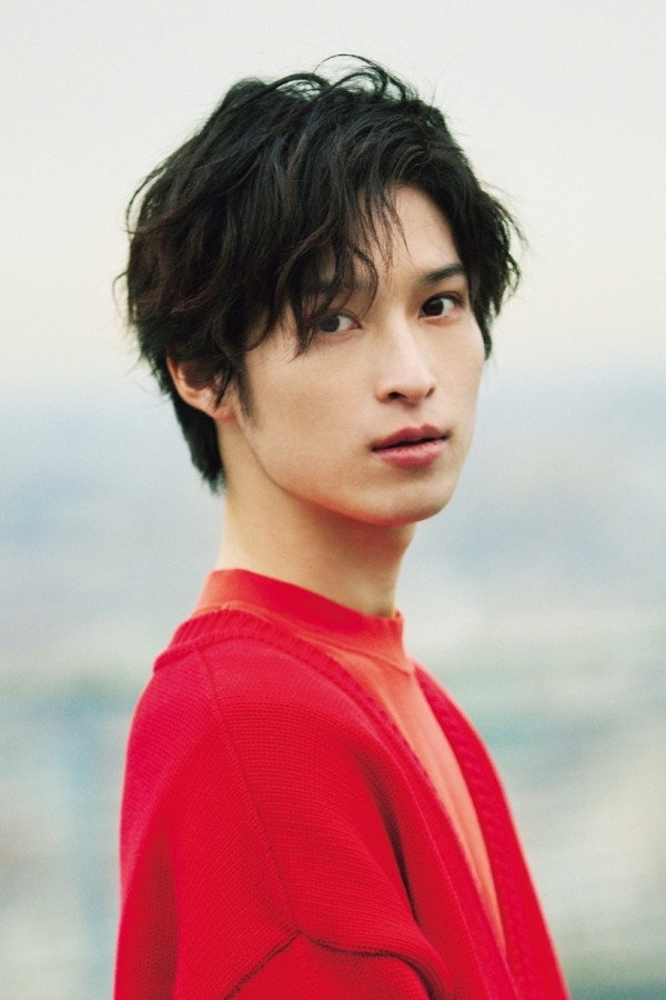 阪本奨悟 as Kimihiro Watanuki in Engekichou Itan "xxxHOLiC"