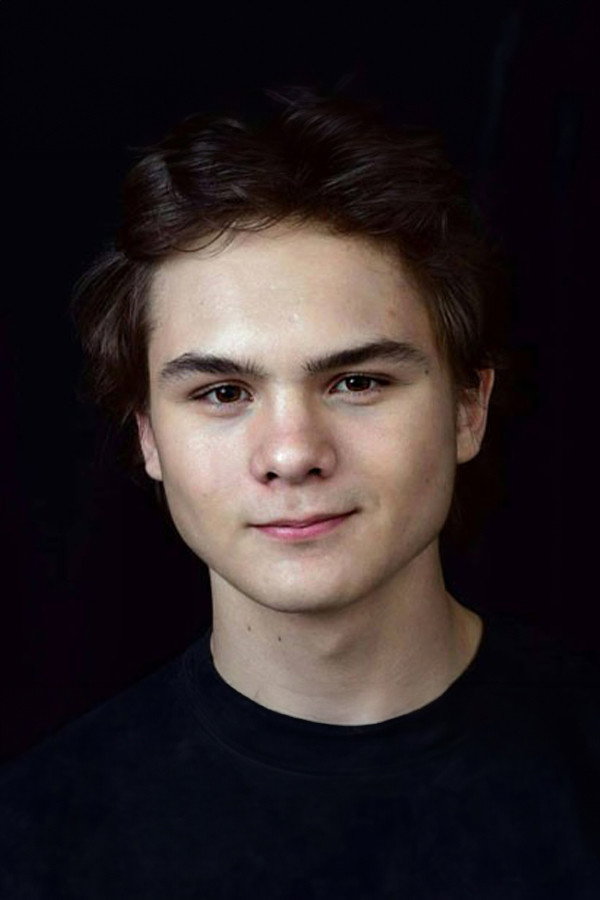 Hayat Van Eck as Kemal in Belonging
