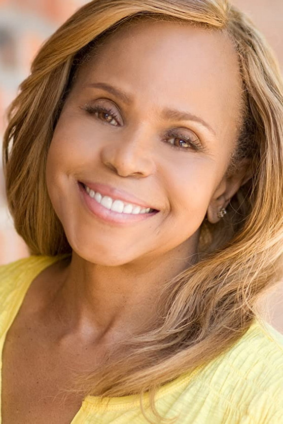 Dwan Smith as Jolene Jackson in Joe Forrester