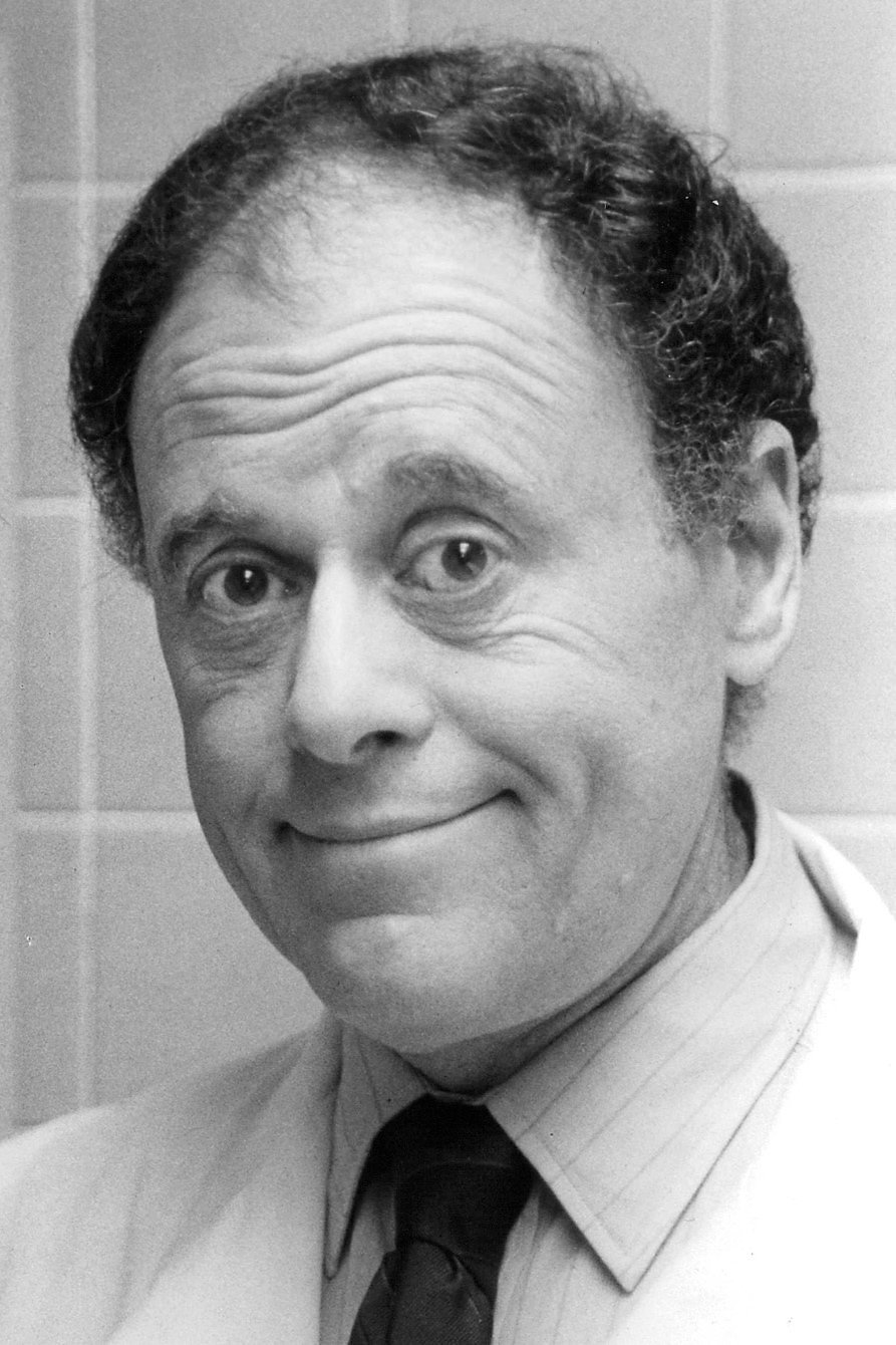 Bob Dishy as Murray Seidenbaum in Stay Tuned