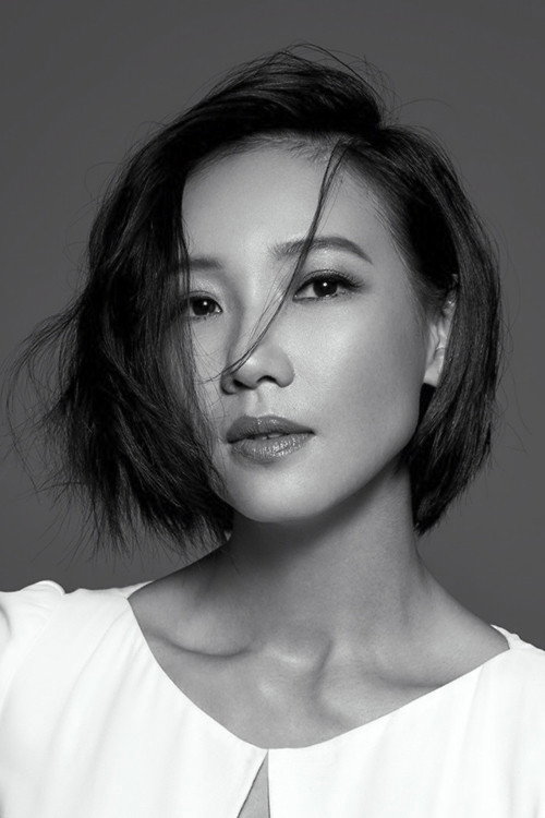 張本瑜 as Fang Qing in Falling Into You