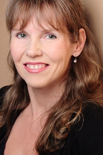 Jacqueline Schultz as Paula in Love Bites