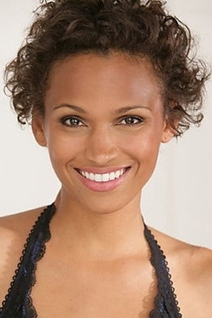 Nicole Pulliam as Trina in Kingston High