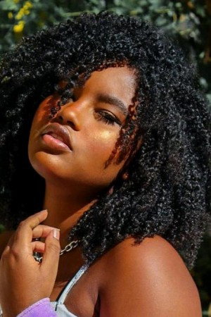 Yasmin Londuik as Nanda in World's First Christmas