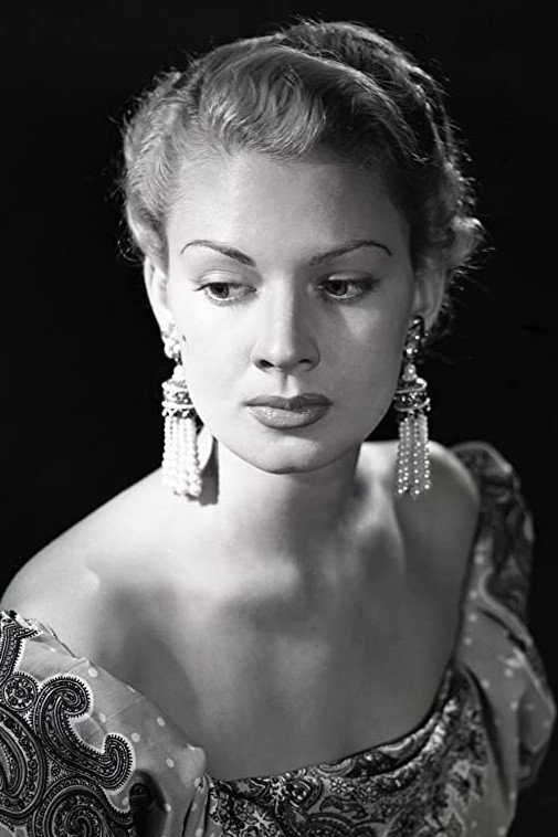 Renée Dumas as Nancy in Camelia