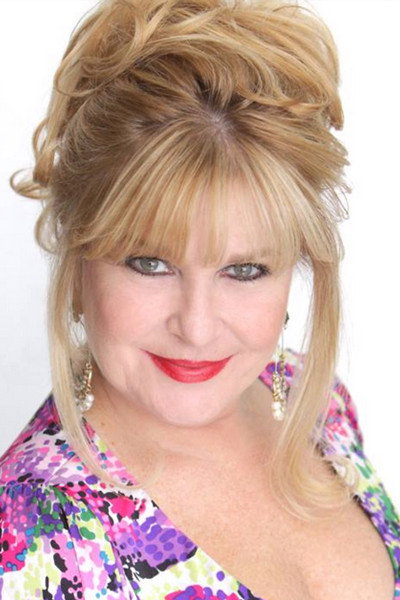 Amy Lyndon as Susan in This Is Normal