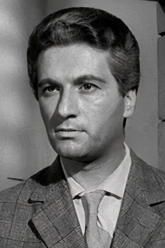 Walter Brandi as Artaserse in Three Swords for Rome