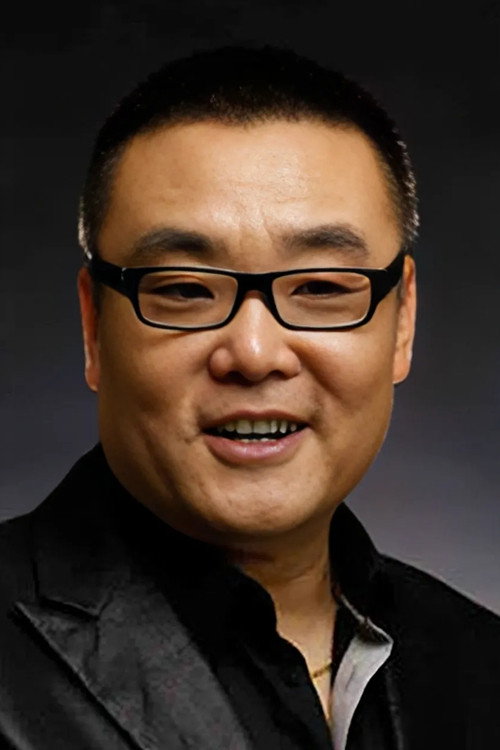Huizhong Zhang as 卤煮 in 高朋满座