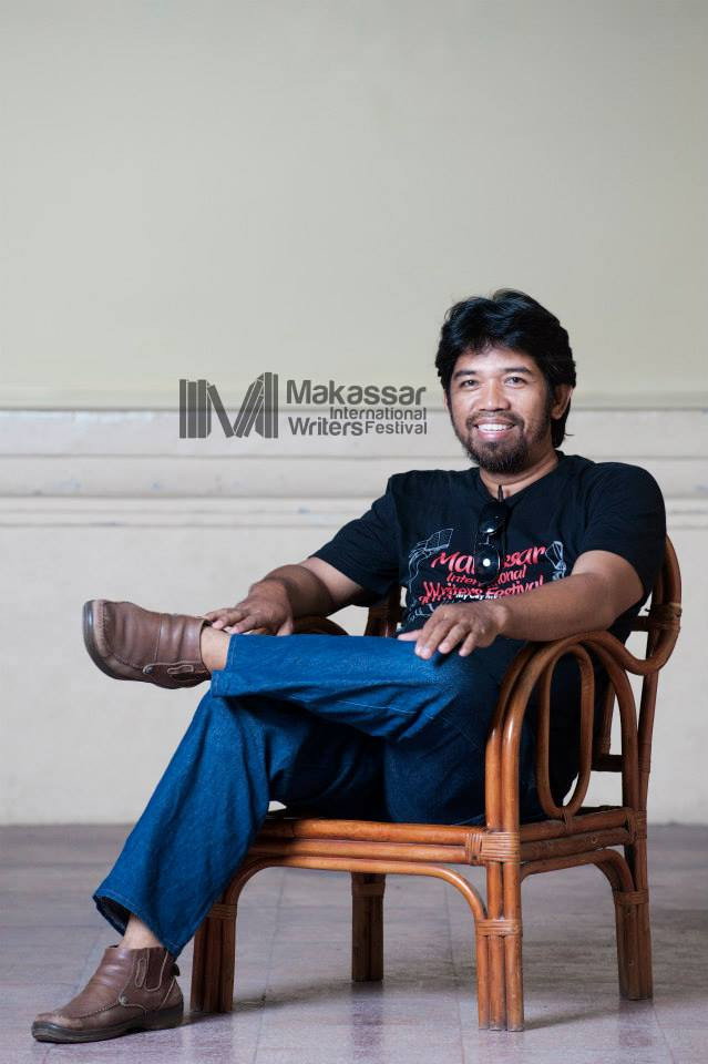 Muhary Wahyu Nurba as Dirham in Silariang: Cinta Yang (Tak) Direstui