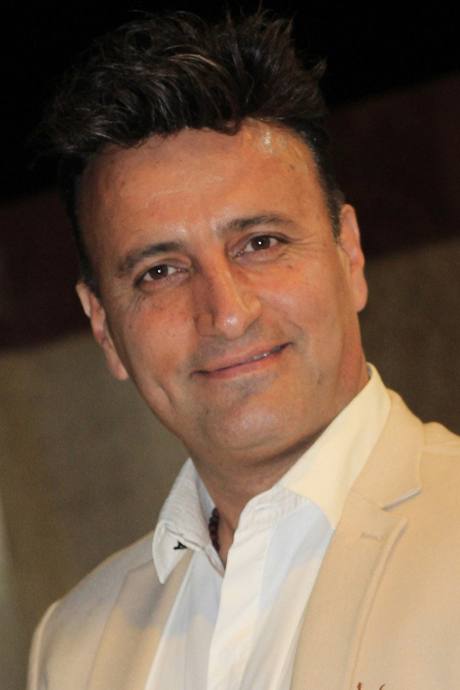 Shahram Shahzamani as Self - Karting coach in Zendeh Rood 98