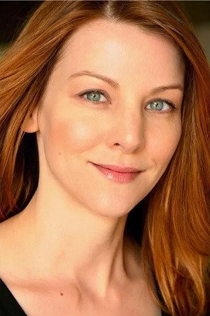 Elizabeth Anne Allen as Kerri in Green Sails