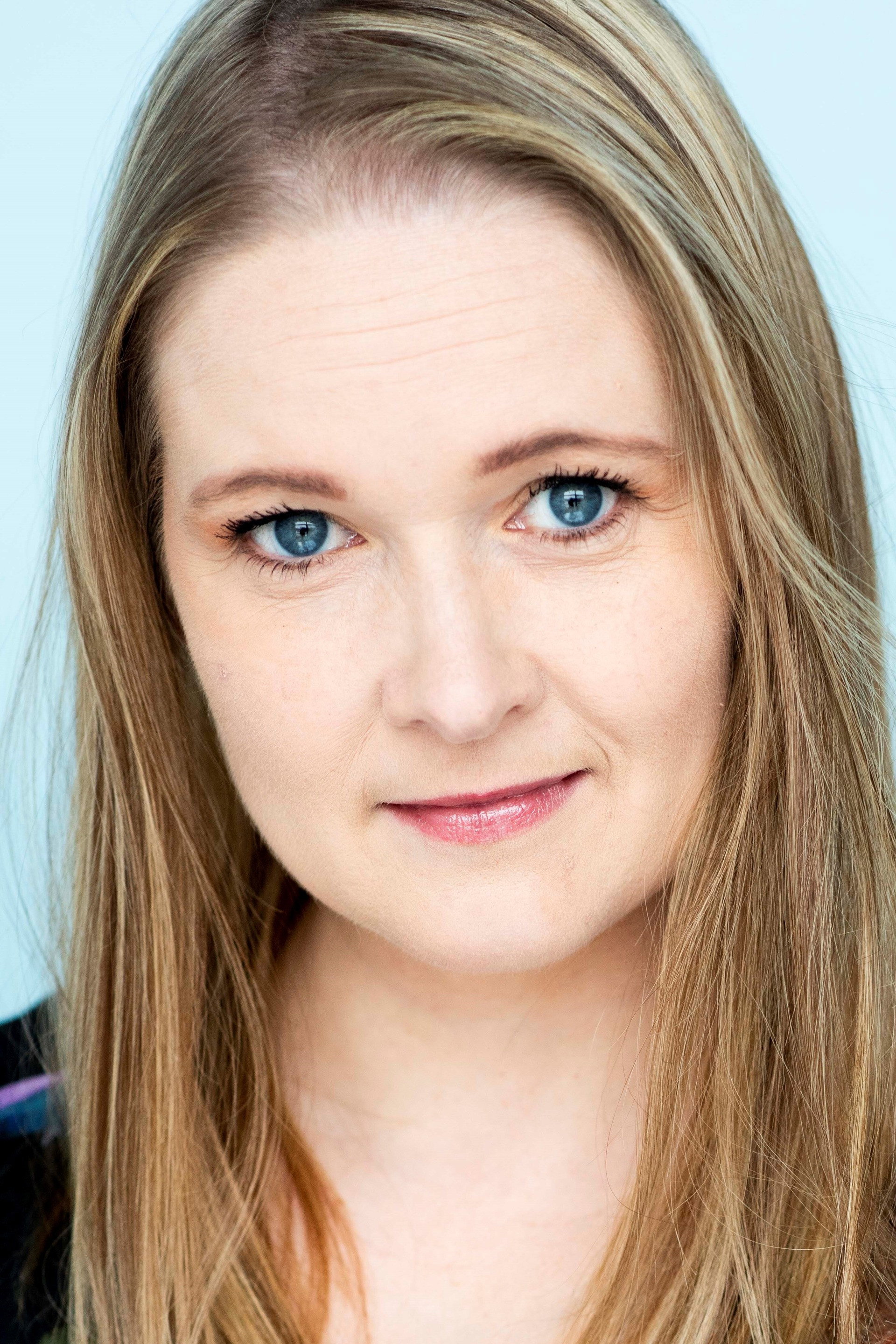 Kalyn Bomback as The Director's Mom in 48:00