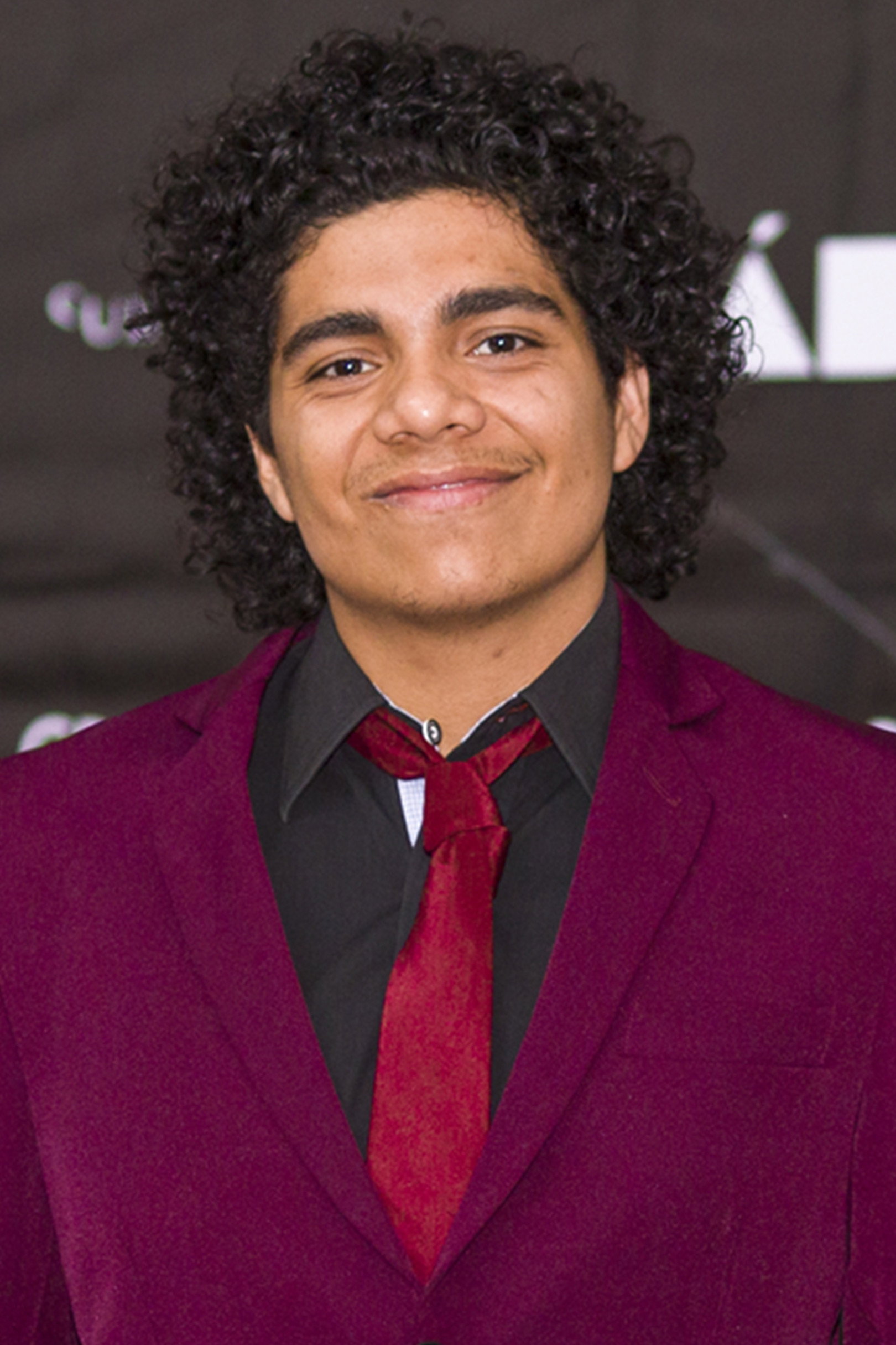 Carlos Vaz Martins as Gus in Subterfúgio