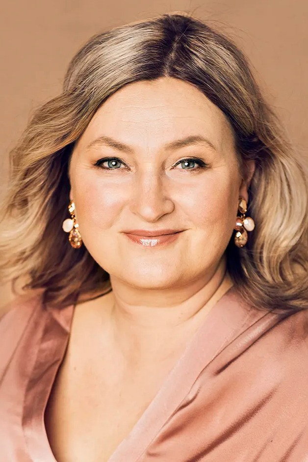 Ria Kataja as Sarianna - äiti in Lovi