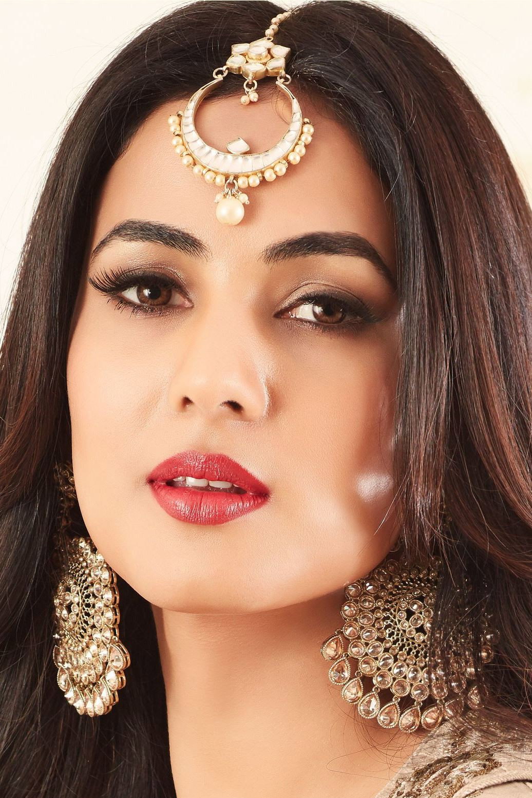 Sonal Chauhan as Tanya P. Nath in Bbuddah Hoga Terra Baap
