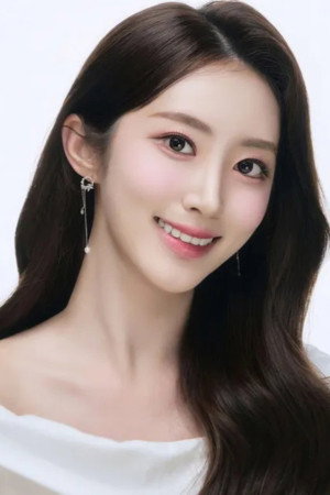 최서임 as MC in Ghost Story Note