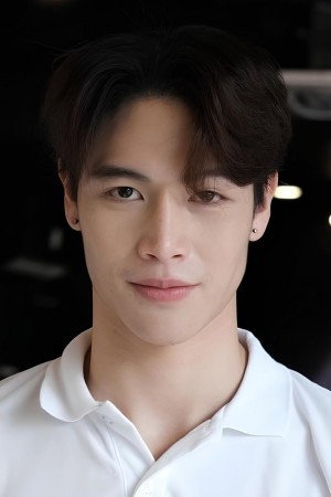 ศุภวิชญ์ วงศ์ฟู as Chain in Eye Contact