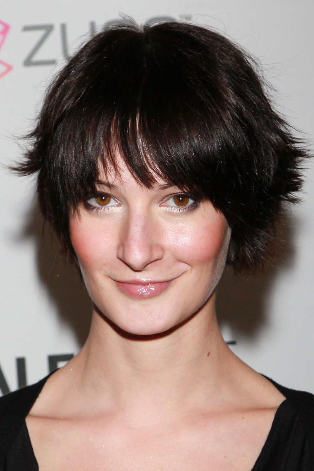 Natasha Melnick as Lynny Miller in Everything or Nothing