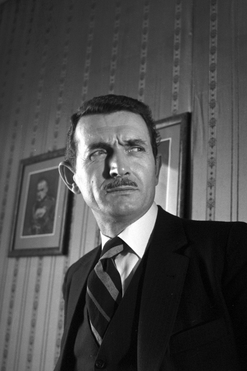 Zbigniew Geiger as Plainclothesman in Na krawędzi