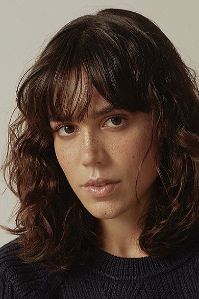 Carla Salle as Nina Peixoto in Omniscient